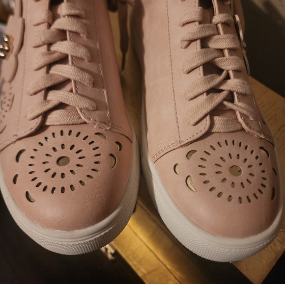 Nanette Lenore Wesley dusty rose Sneakers - Picture 8 of 9